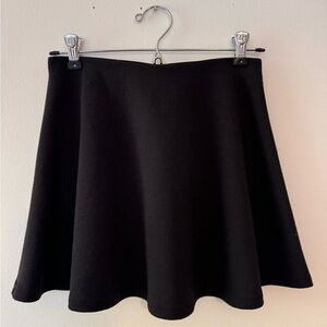 Brandy Melville - Blake Skirt (size s) used, good condition